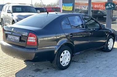 Лифтбек Skoda Octavia 2003 в Черновцах