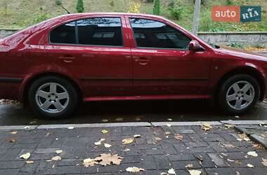 Лифтбек Skoda Octavia 2009 в Сумах