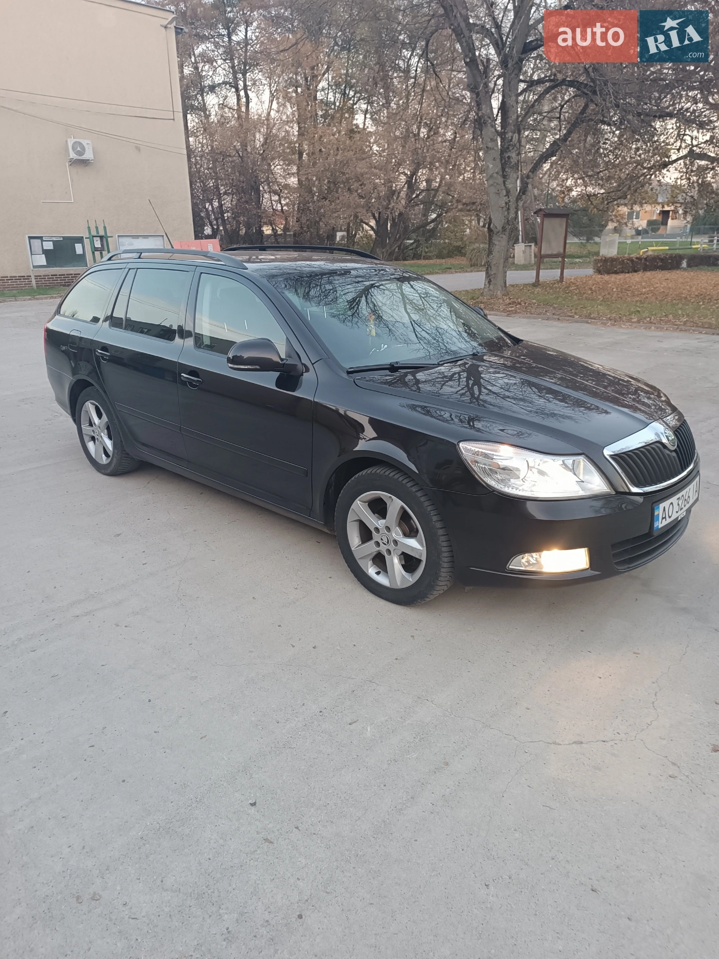 2010 Skoda Octavia - мініатюра 3