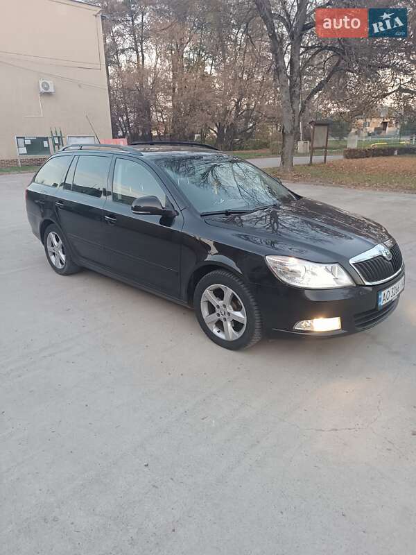 Універсал Skoda Octavia 2010 в Хусті