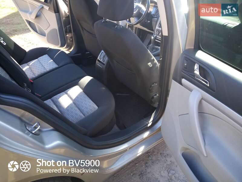 Універсал Skoda Octavia 2013 в Лохвиці