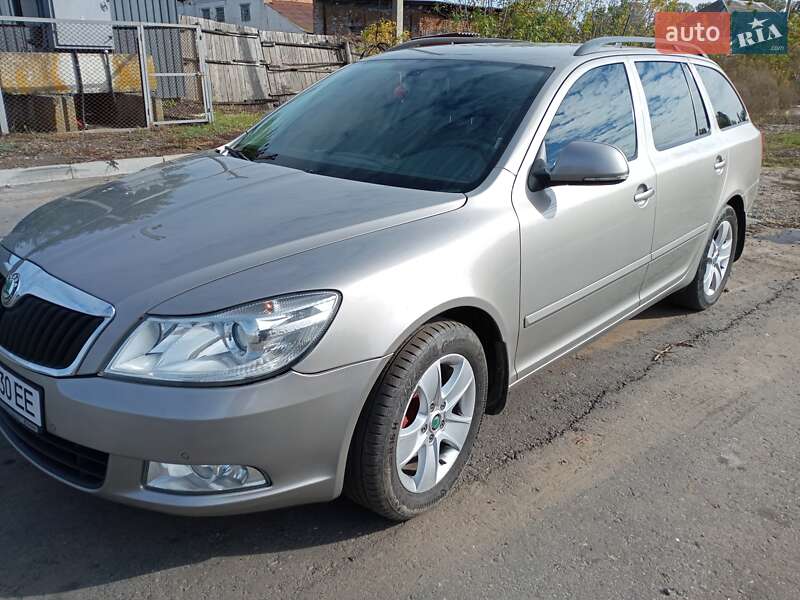 Універсал Skoda Octavia 2013 в Лохвиці