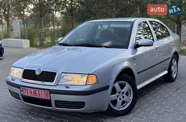 Ліфтбек Skoda Octavia 2004 в Рівному