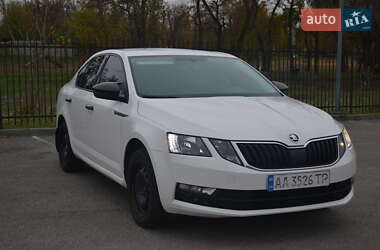 Лифтбек Skoda Octavia 2018 в Днепре