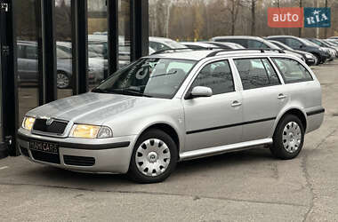 Універсал Skoda Octavia 2006 в Харкові