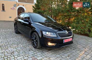 Лифтбек Skoda Octavia 2015 в Калуше