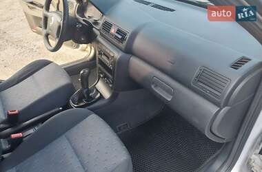 Лифтбек Skoda Octavia 2002 в 