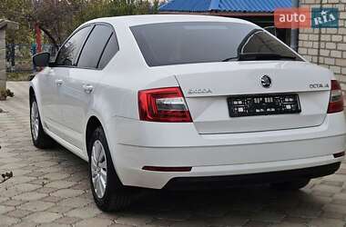 Лифтбек Skoda Octavia 2017 в Желтых Водах