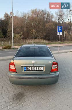 Лифтбек Skoda Octavia 2001 в 