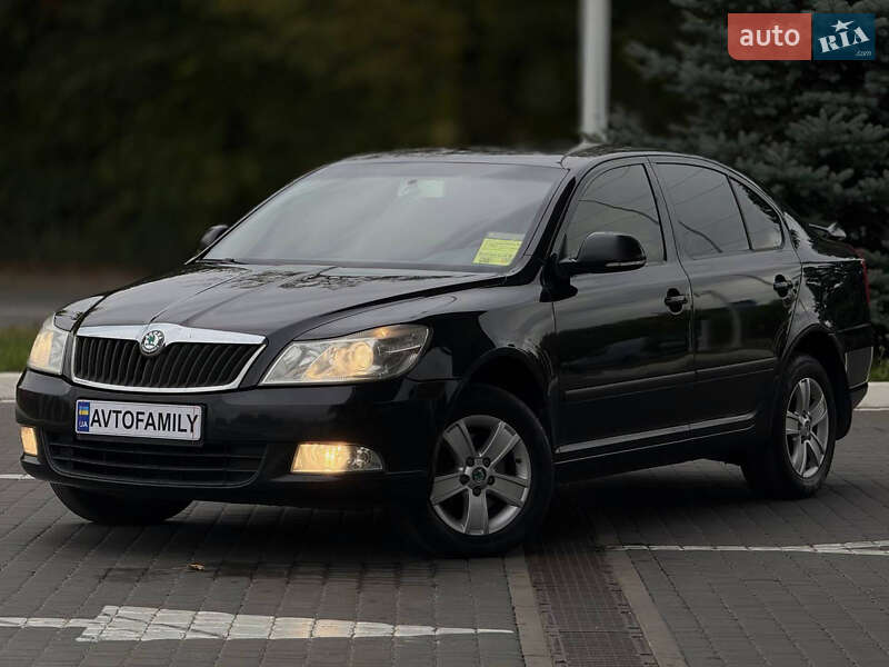 Ліфтбек Skoda Octavia 2012 в Дніпрі