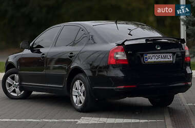 Ліфтбек Skoda Octavia 2012 в Дніпрі