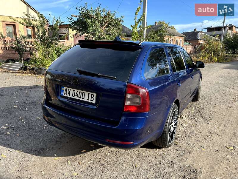 Універсал Skoda Octavia 2010 в Харкові