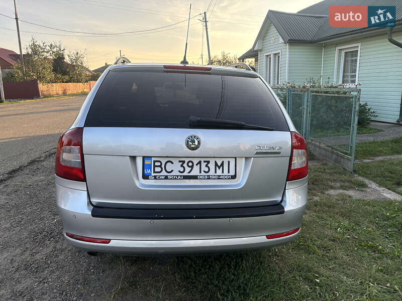 Универсал Skoda Octavia 2010 в Стрые