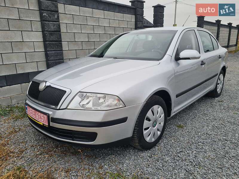 Лифтбек Skoda Octavia 2008 в 
