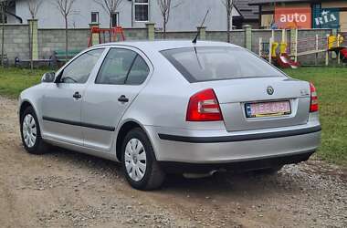 Лифтбек Skoda Octavia 2008 в 