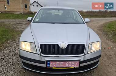 Лифтбек Skoda Octavia 2008 в 