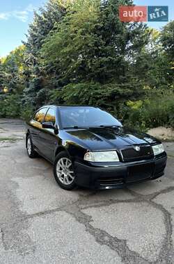 Лифтбек Skoda Octavia 2006 в 
