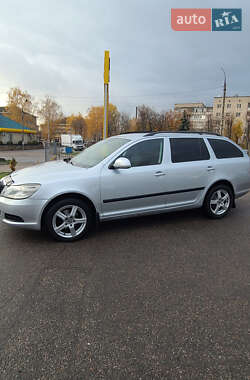 Универсал Skoda Octavia 2012 в Каменке