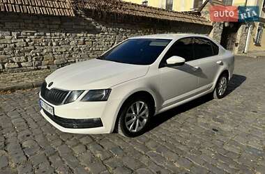 Лифтбек Skoda Octavia 2017 в Хмельницком