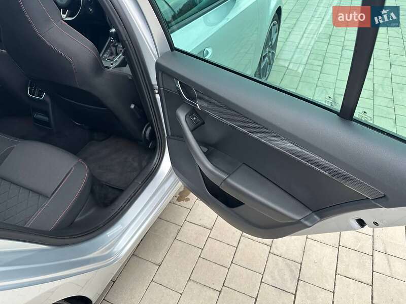 Універсал Skoda Octavia 2019 в Виноградові