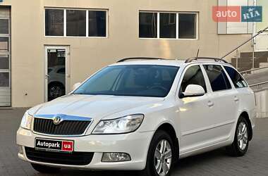 Універсал Skoda Octavia 2011 в Одесі