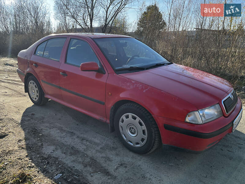 Лифтбек Skoda Octavia 1997 в Нетешине