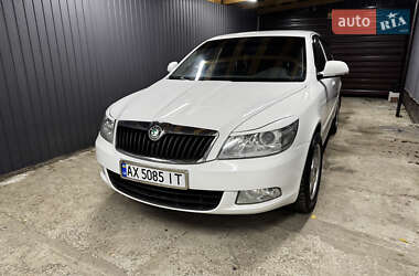 Ліфтбек Skoda Octavia 2010 в Валках