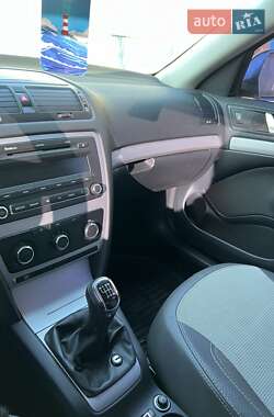 Лифтбек Skoda Octavia 2012 в 