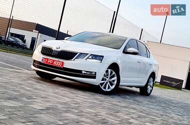 Лифтбек Skoda Octavia 2019 в Львове