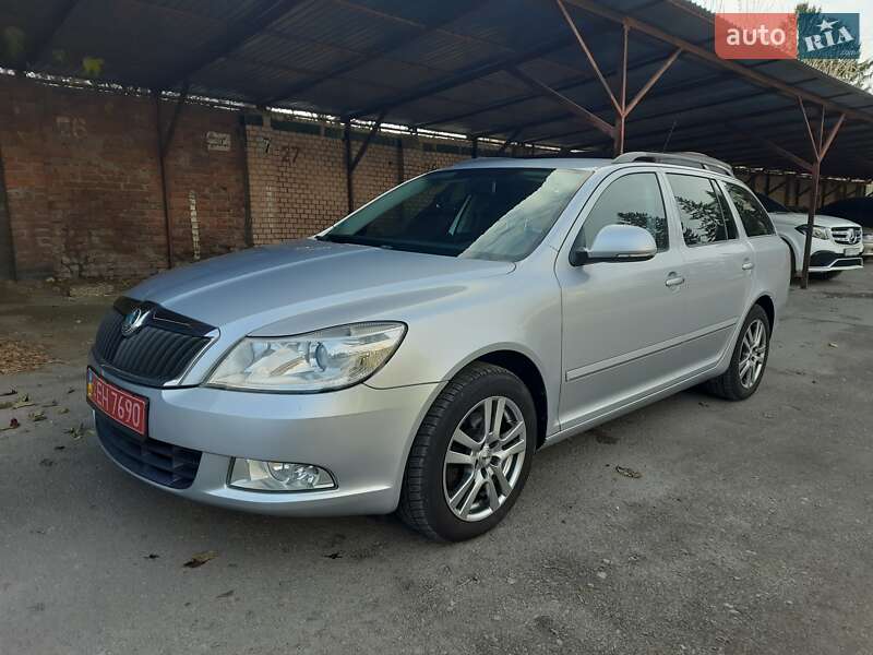 Универсал Skoda Octavia 2010 в Хмельницком