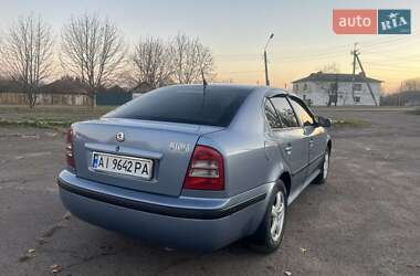 Лифтбек Skoda Octavia 2004 в Врадиевке