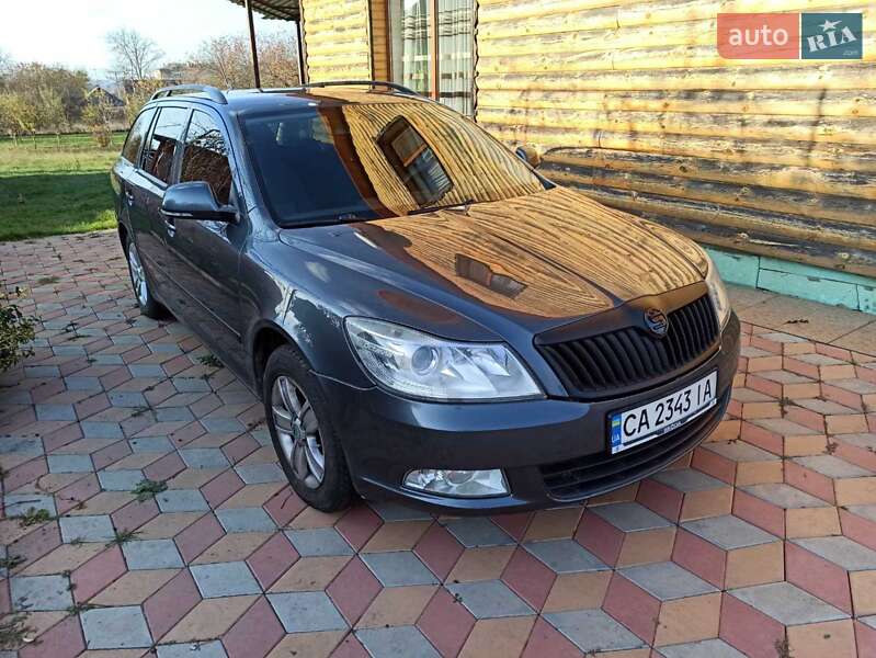 Універсал Skoda Octavia 2011 в Звенигородці
