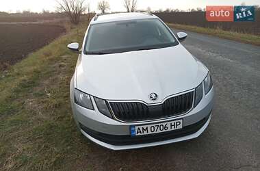 Универсал Skoda Octavia 2017 в Миргороде