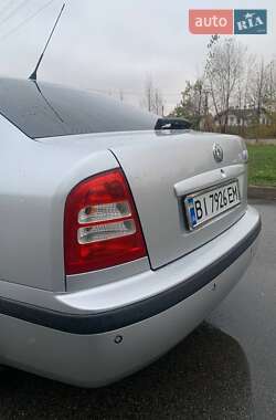 Лифтбек Skoda Octavia 2004 в Крюковщине