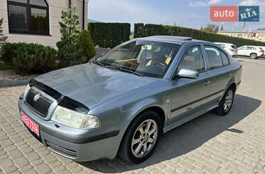 Лифтбек Skoda Octavia 2003 в Дунаевцах