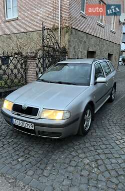 Универсал Skoda Octavia 2002 в Костополе