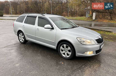 Универсал Skoda Octavia 2009 в 