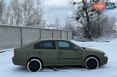 Лифтбек Skoda Octavia 2003 в Житомире