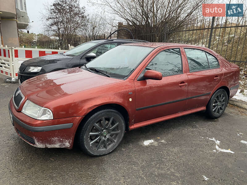 Лифтбек Skoda Octavia 2001 в Львове