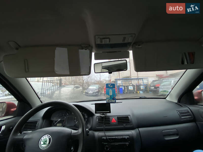Лифтбек Skoda Octavia 2001 в Львове