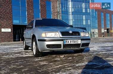 Лифтбек Skoda Octavia 2001 в Черновцах