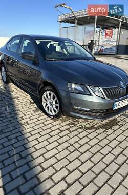 Лифтбек Skoda Octavia 2017 в Черновцах