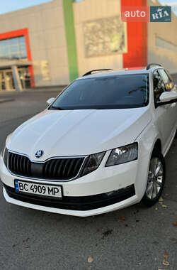 Универсал Skoda Octavia 2017 в Сваляве