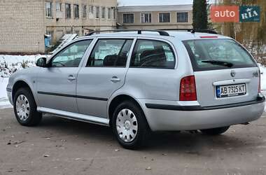 Универсал Skoda Octavia 2010 в Виннице