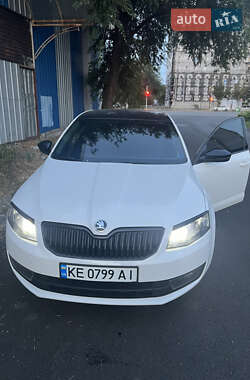 Ліфтбек Skoda Octavia 2013 в Дніпрі