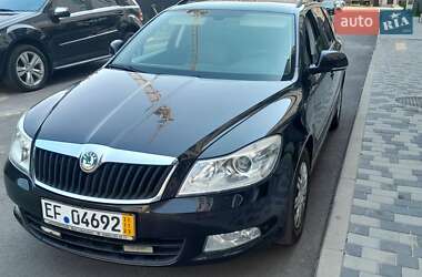 Універсал Skoda Octavia 2010 в Чернігові