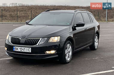 Універсал Skoda Octavia 2017 в Рівному