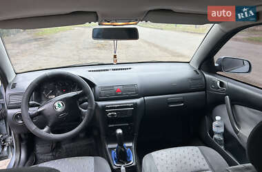 Лифтбек Skoda Octavia 2004 в Веселинове