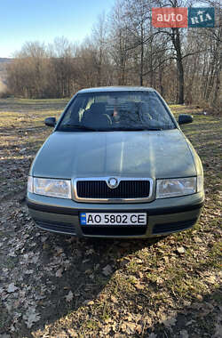 Лифтбек Skoda Octavia 2003 в Перечине