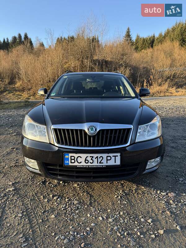 Універсал Skoda Octavia 2010 в Дрогобичі